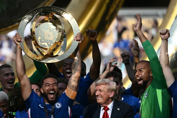 Chelsea lifting cup