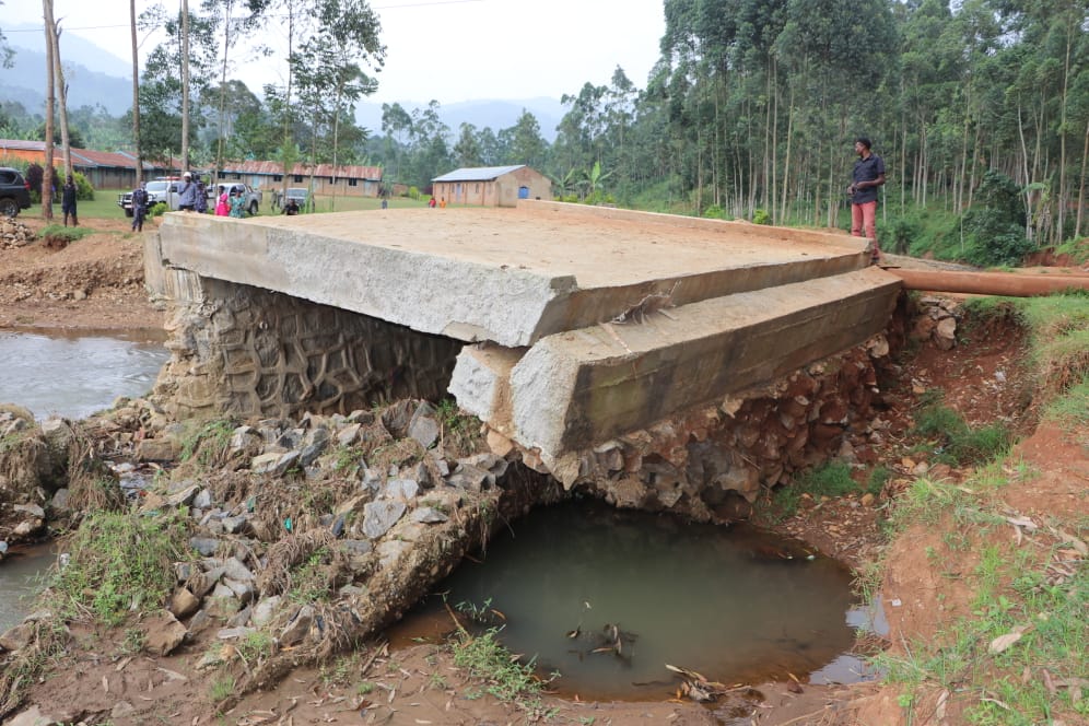 Collapsed bridge